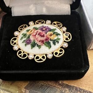 Beautiful pin with flowers